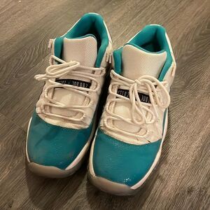 Kids AIR JORDAN 11 RETRO LOW KIDS US6.5Y EU39
